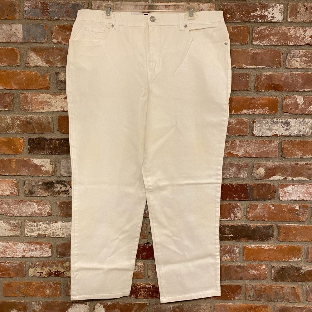 NWT Gloria Vanderbilt “Amanda” pants